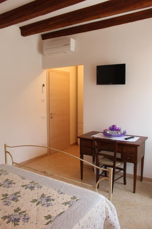 B&B Acero Rosso San Giovanni Lupatoto Pokój zdjęcie