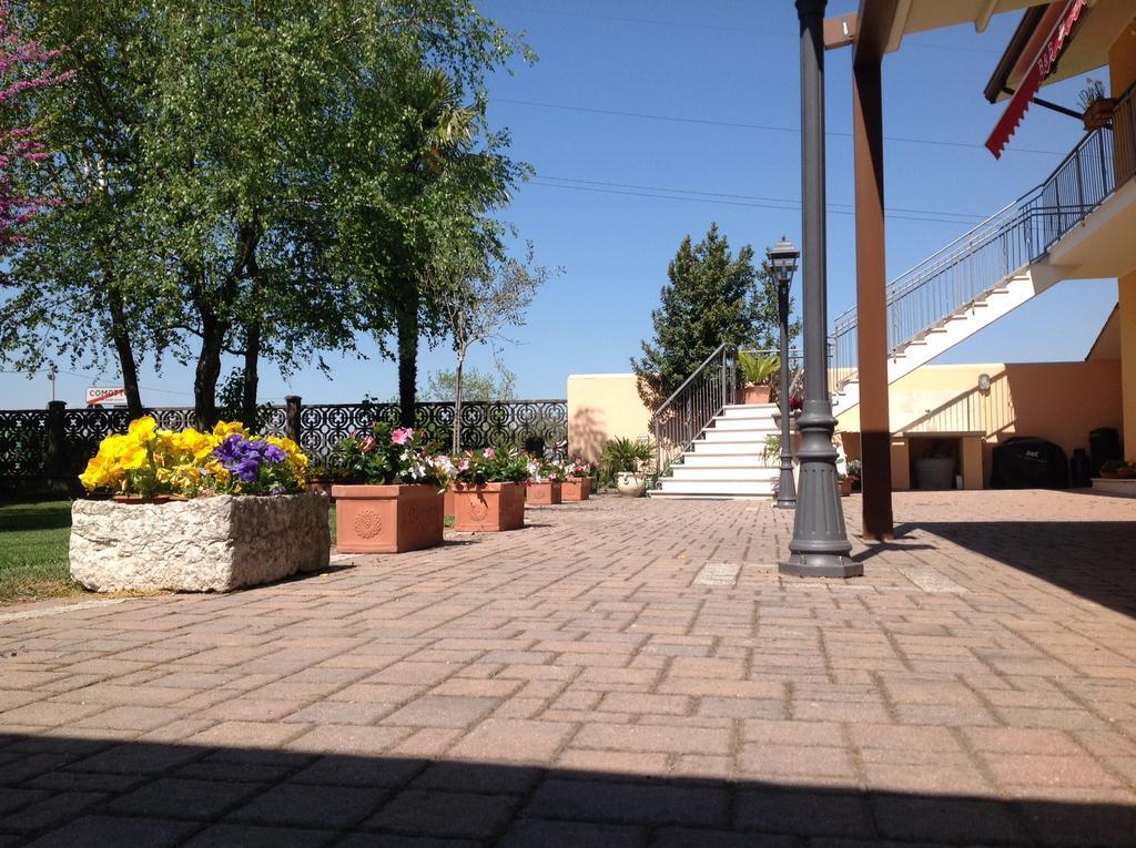 B&B Acero Rosso San Giovanni Lupatoto Zewnętrze zdjęcie